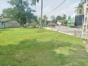 කොට්ටාව මාලඹේ බස් පාරට මුහුනලා බිම් කොටස් විකිණීමට