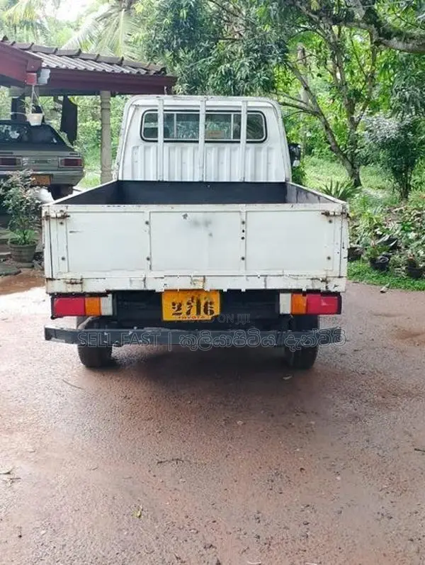 Toyota Hiace Lorry 1983