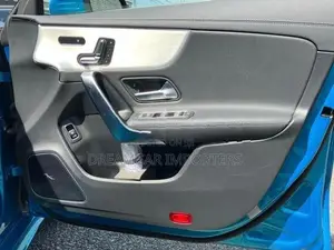 Mercedes Benz CLA 180 Urban Star 2025