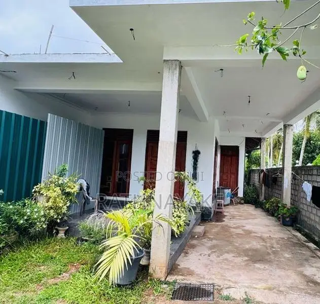 Fully Furnished New House For Rent in Wennappuwa
