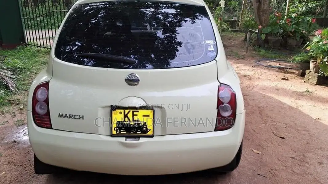 Nissan March car 2002