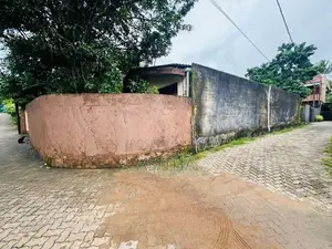 9.75 Perch Land for Sale in Boralesgamuwa