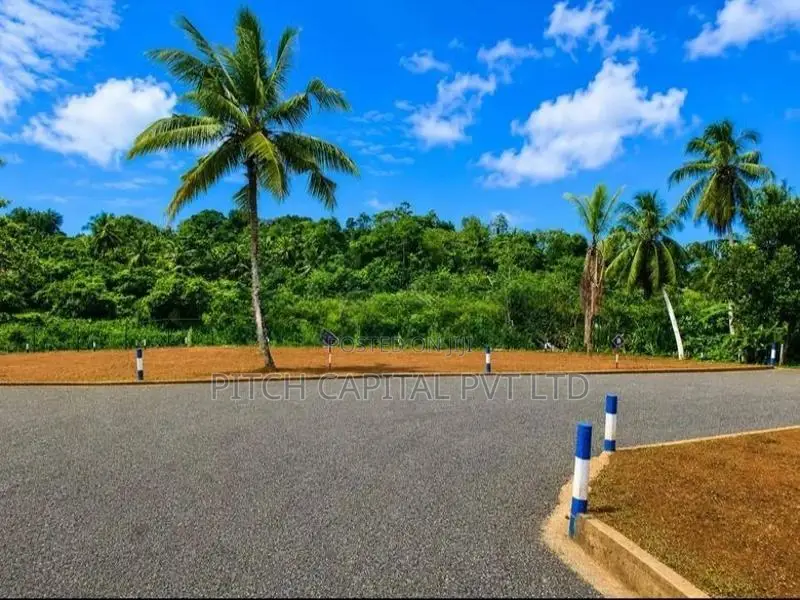 Kalutara ටවුමට සමීපයෙන් සුපිරි බිම්කොටස්