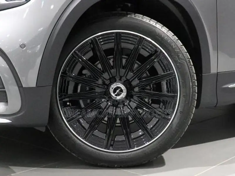 Mercedes Benz GLB UrbanStar Premium + 2025