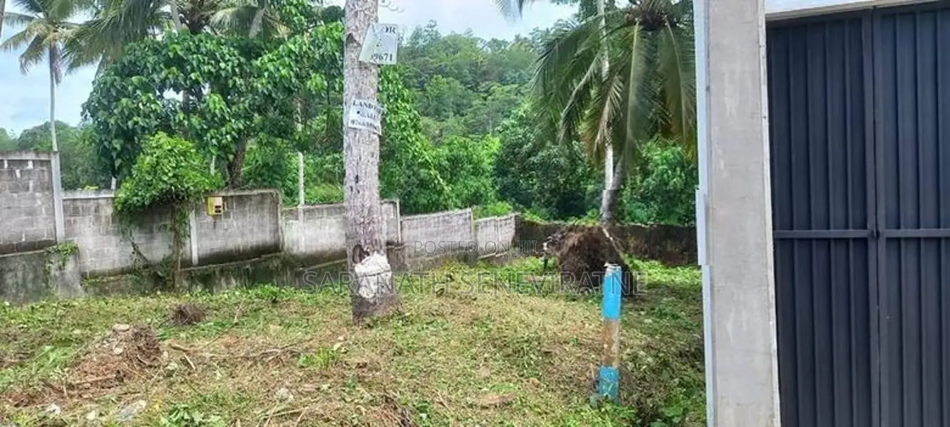 Land in Kahathuduwa Kesbewa GATED COMMUNITY Swimming GYM