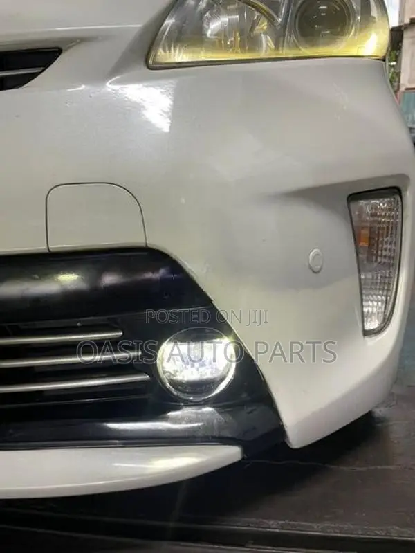Toyota LED Fog Light Premium Quality for Aqua Axio Premio Vitz Prius