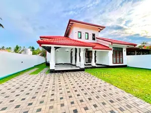 Quality Well Built 16P Land With Single Storey House for Sale Kandawal