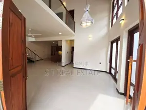 B/New Luxury 2 Story House For Sale In Battaramulla