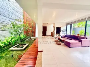 Pannipitiya 4 BR Architecture House For Sale in Thalawathugoda