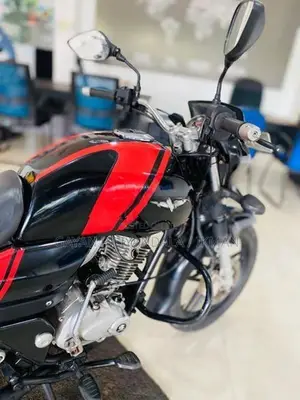 Bajaj V15 2016