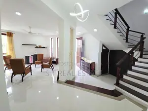 3 Story House For Sale In Pannipitiya