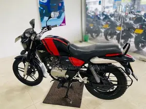 Bajaj V15 2016