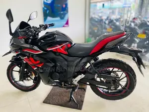 Suzuki Gixxer 2018