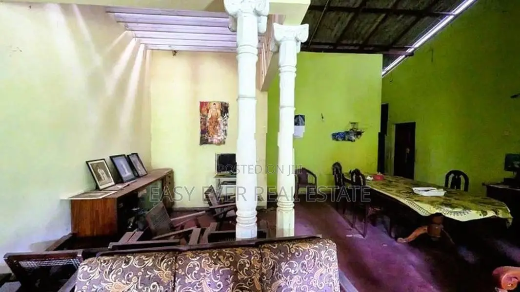 House with Land Sale - Heiyanthuduwa