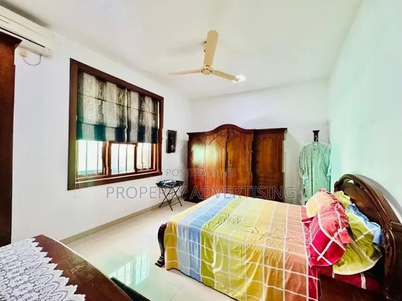 Colombo 03 Luxurious 05BR House for Sale