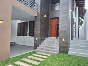 Luxury House for Sale in Battaramulla