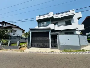 Near Bypass Road Brand New Luxury House for Sale in Piliyandala