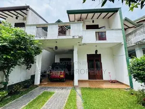 Miriswattha Junction 2 Story Luxury House for Sale in Piliyandala