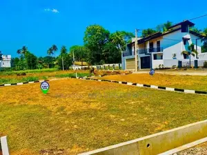 Land for Sale 8p Athurugiriya D29