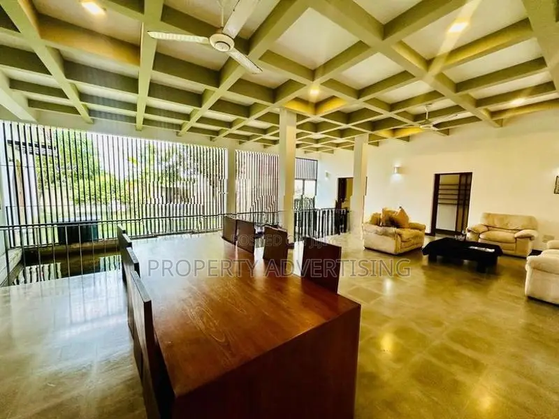 Nugegoda Luxurious House for Sale in Prime location