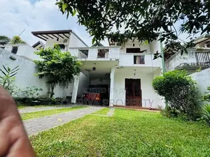 Miriswattha Junction 2 Story Luxury House for Sale in Piliyandala