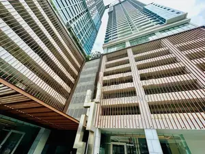 Luxurious Capital Twinpeaks 3 BR apartment For Sale In Colombo 02