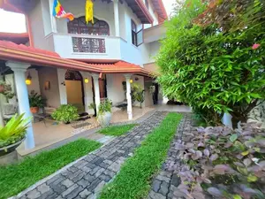 බෝකුන්දරින් ගෘහ උපකරණ සමග සුකෝපබෝගී නිවසක් විකිනීමට