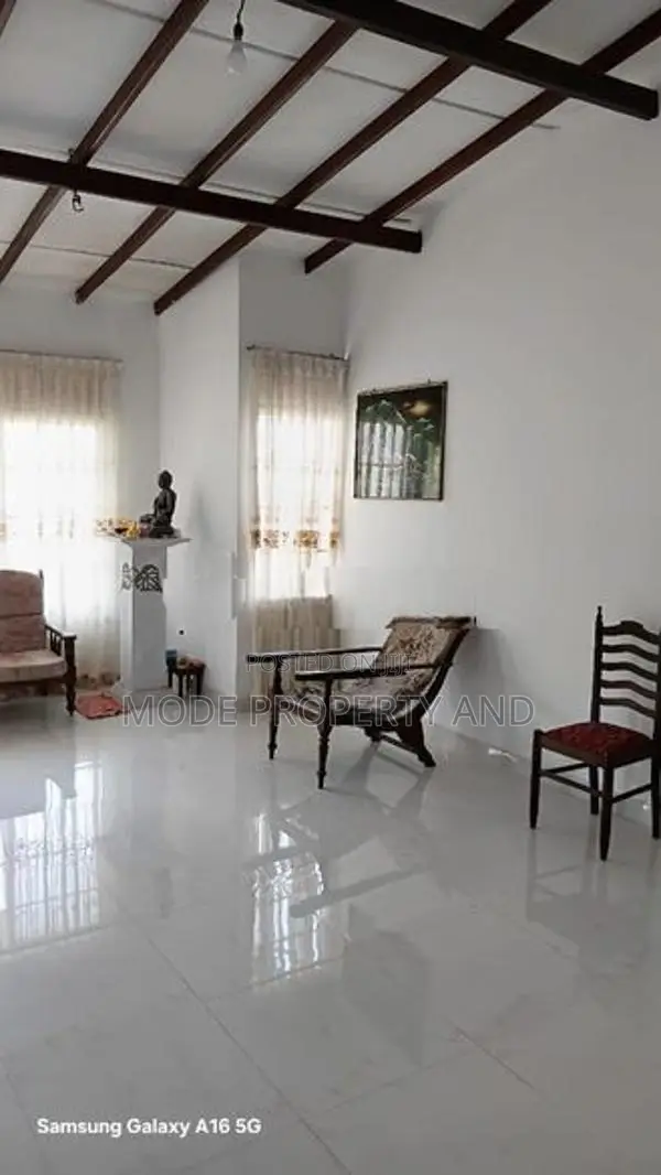 House for Sale in Kowdana Road 2 Story