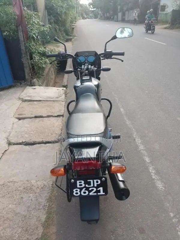 Bajaj CT100 ct 100 2025
