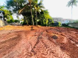Yakkala Land for Sale | Near the Colombo Kandy Main Road