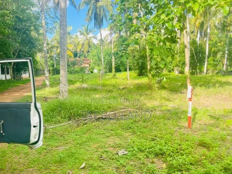 Land for Sale in a Prime Location Pannala