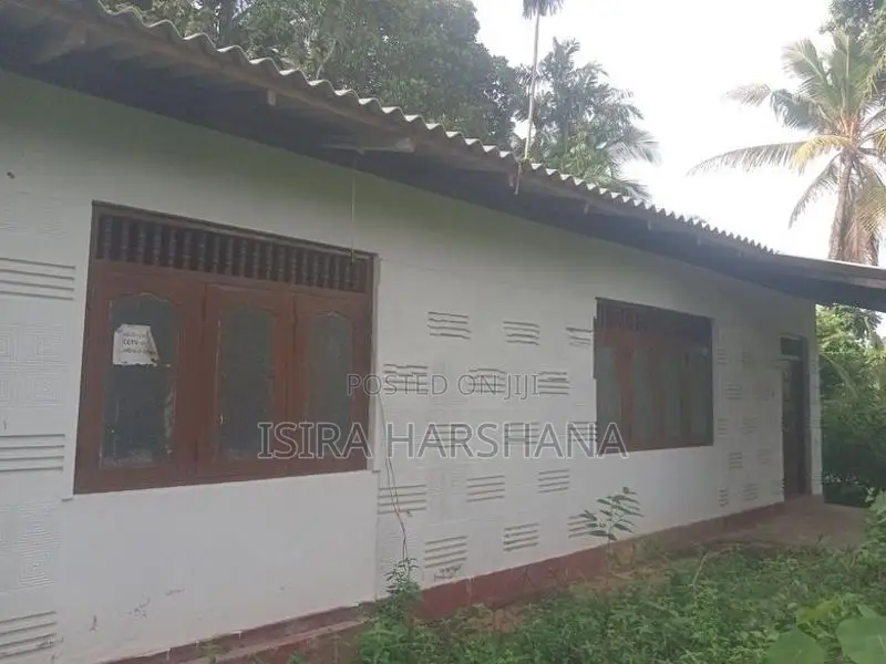 අංග සම්පූර්ණ නිවසක් කුලියට උස්ගොඩැල්ල පනාපිටිය