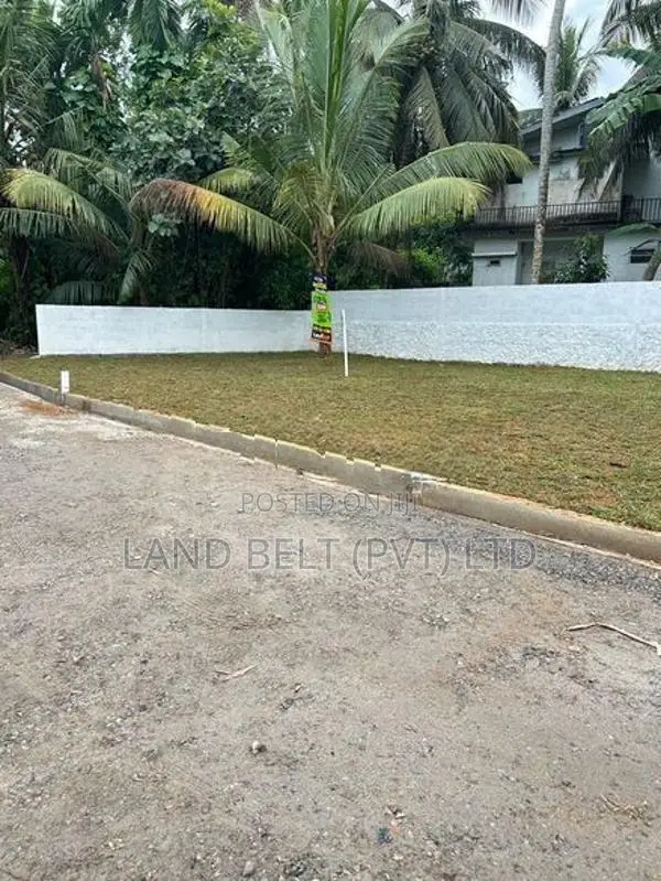 Lans for Sale Malaplalla