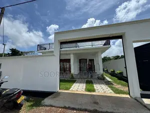 Luxury Brand New House for Sale in Piliyandala