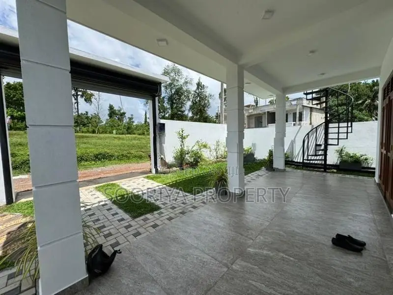 Luxury Brand New House for Sale in Piliyandala