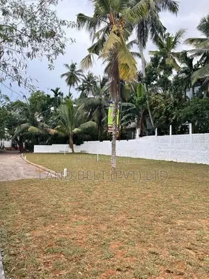 Lans for Sale Malaplalla