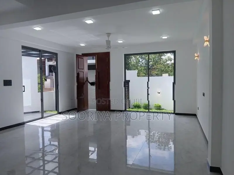Brand New Luxury House for Sale in Piliyandala