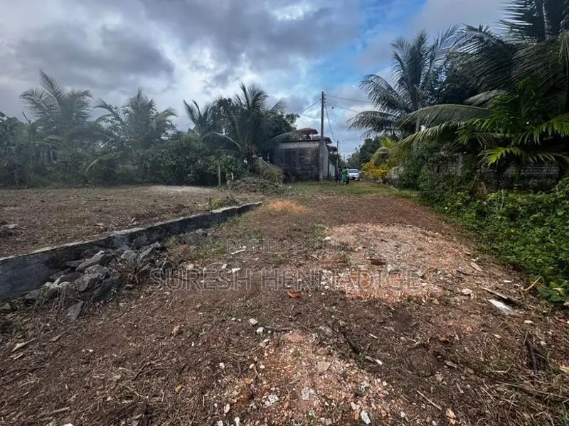 Land for Sale in Mathugama Main Road