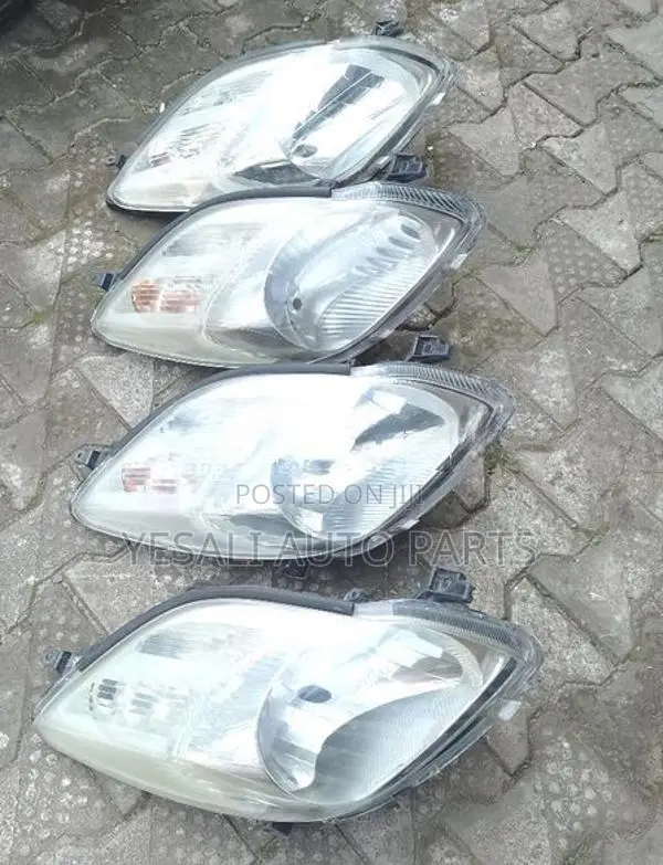 Toyota Vitz ( Ksp 90) Head Lamps