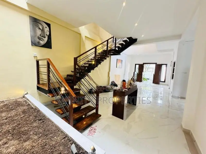 03 Story House Sale At Madiwela Ebuldeneya Nugegoda