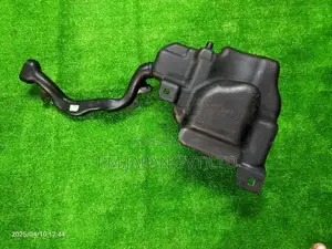 Mercedes Benz B Class W246 Windscreen Washer Bottle