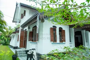 COMMERCIAL VILLA FOR SALE IN BENTOTA WITH FURNIURE (SP383)