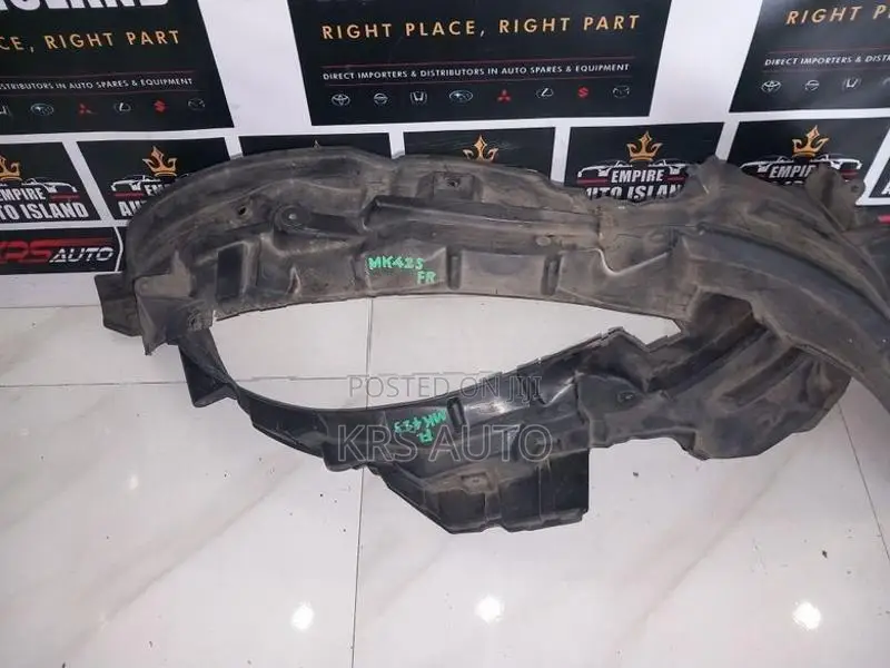 Suzuki Spacia MK 42 S Fender Inner Guard