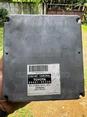 Toyota Hilux ECU Control Unit 2KD