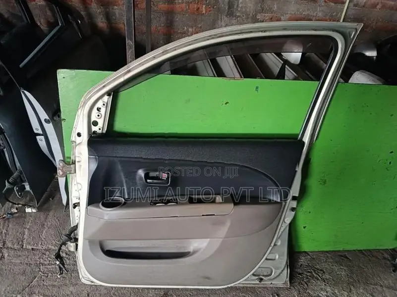 Toyota Passo KGC10 Front Right Door Complete