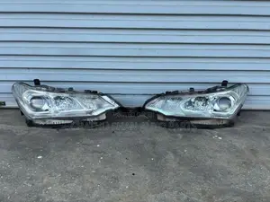 Toyota Axio 165 (595) Head Light