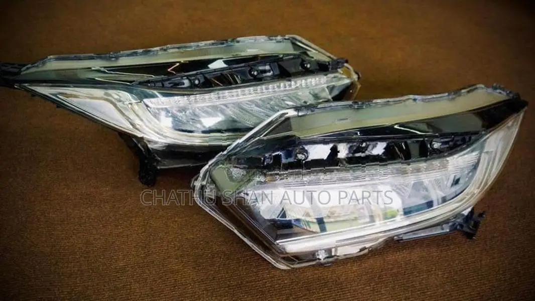 Honda Vezel Headlight