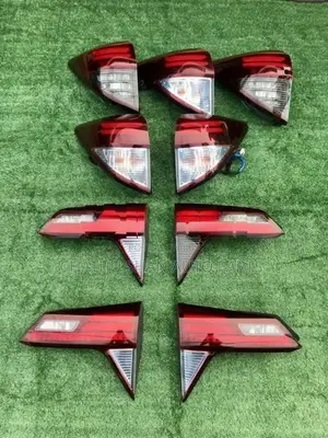 Honda Vezel Taillight And Garnish Light