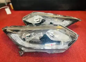 Honda Vezel Head Light
