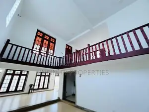 03 Story Luxury house With 11.05 P sale At Mount Lavinea …..